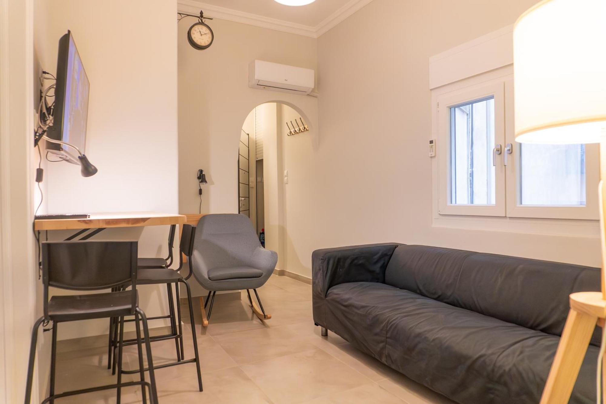 50 Steps Metro Kato Patisia Renovated Athens Apt Экстерьер фото